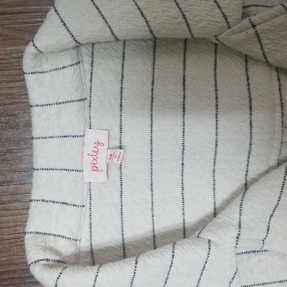 Womans jacket - Picture 2 of 4